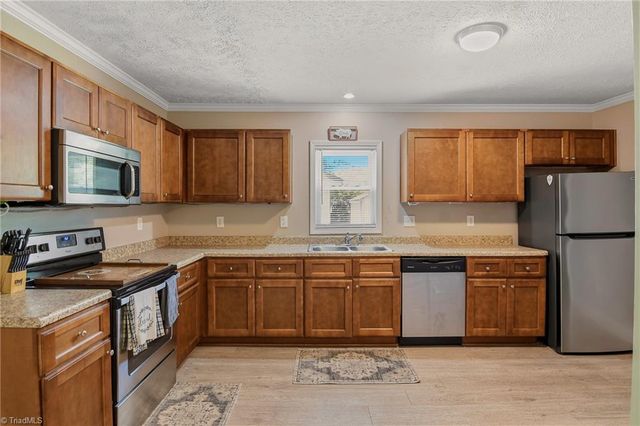 812 S Salisbury Street, Mocksville, NC 27028