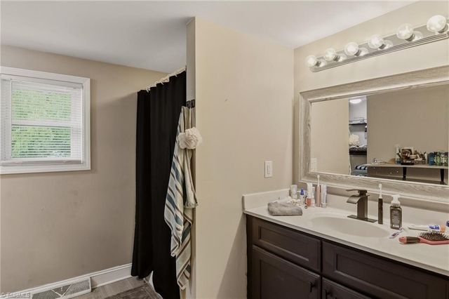 812 S Salisbury Street, Mocksville, NC 27028