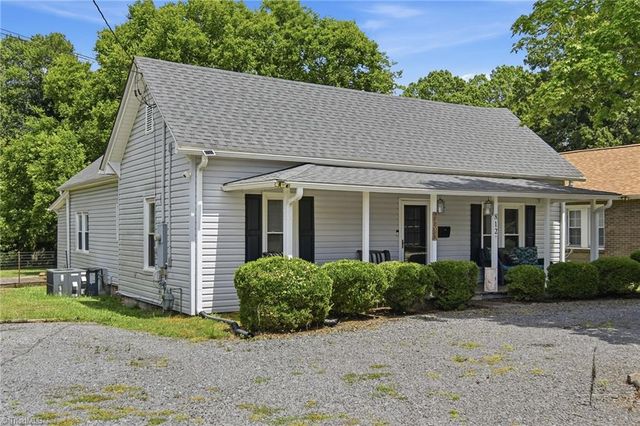 812 S Salisbury Street, Mocksville, NC 27028