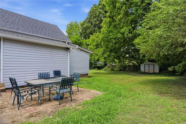 812 S Salisbury Street, Mocksville, NC 27028