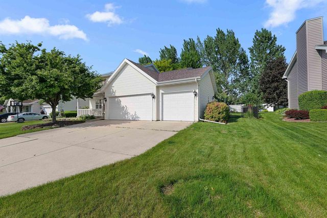 465 MARY LEE DRIVE, Fond Du Lac, WI 54935