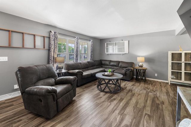465 MARY LEE DRIVE, Fond Du Lac, WI 54935