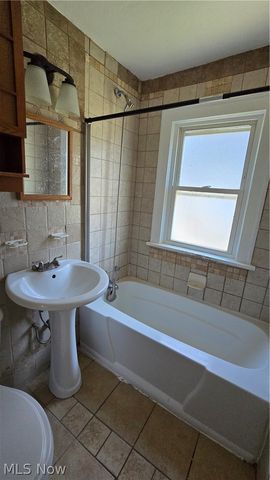 10017 Sandusky Avenue, Cleveland, OH 44105