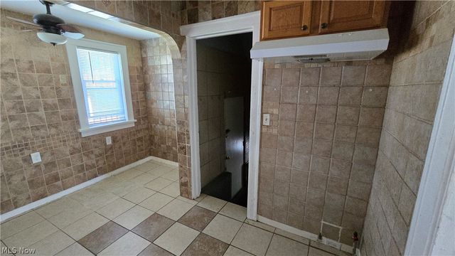 10017 Sandusky Avenue, Cleveland, OH 44105