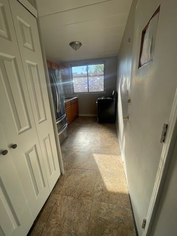 2245 W Farwell Avenue 3B, Chicago, IL 60645