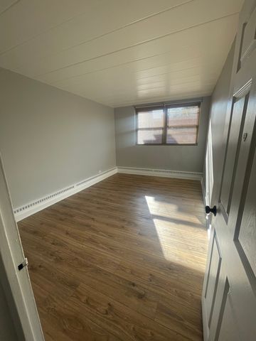 2245 W Farwell Avenue 3B, Chicago, IL 60645