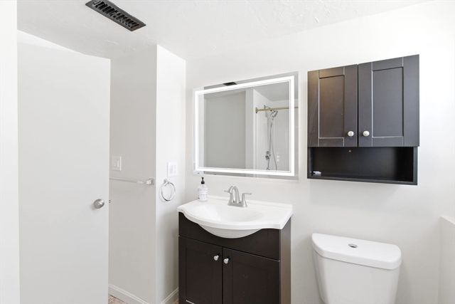 8 Jackson St B1, Quincy, MA 02169