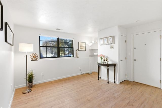 8 Jackson St B1, Quincy, MA 02169