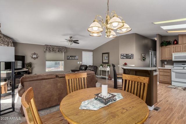 804 E TEE Street, San Tan Valley, AZ 85140