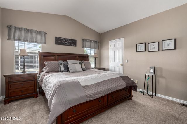 804 E TEE Street, San Tan Valley, AZ 85140