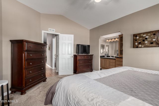 804 E TEE Street, San Tan Valley, AZ 85140