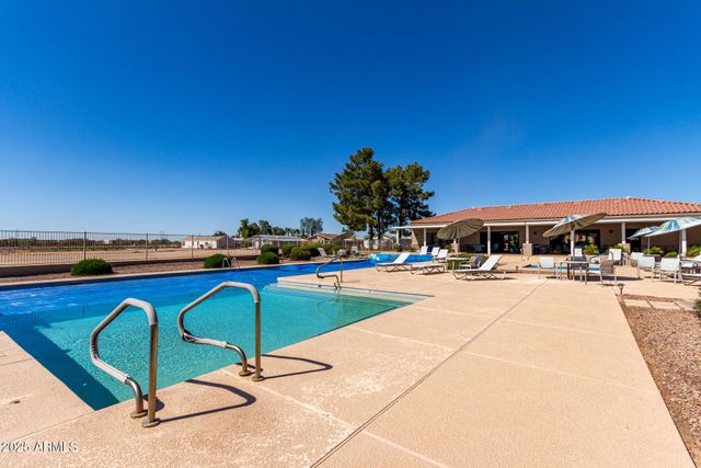 804 E TEE Street, San Tan Valley, AZ 85140