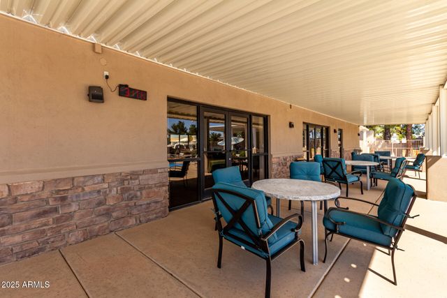 804 E TEE Street, San Tan Valley, AZ 85140