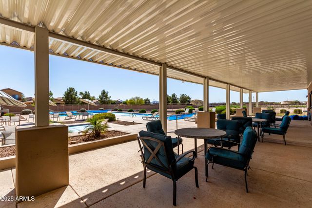 804 E TEE Street, San Tan Valley, AZ 85140