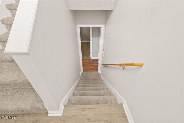 1326 Meadow Creek Lane, Jonesborough, TN 37659