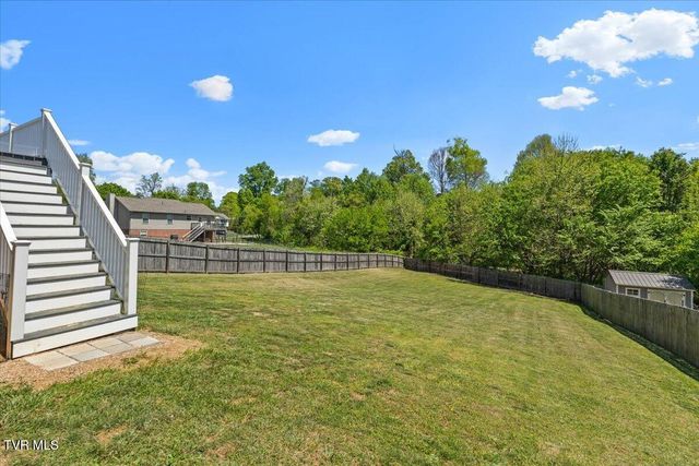 1326 Meadow Creek Lane, Jonesborough, TN 37659