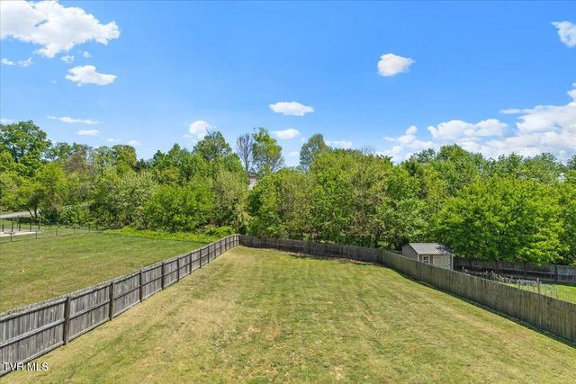 1326 Meadow Creek Lane, Jonesborough, TN 37659