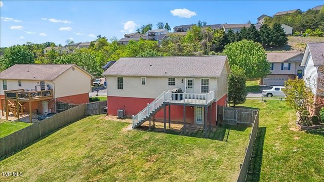 1326 Meadow Creek Lane, Jonesborough, TN 37659