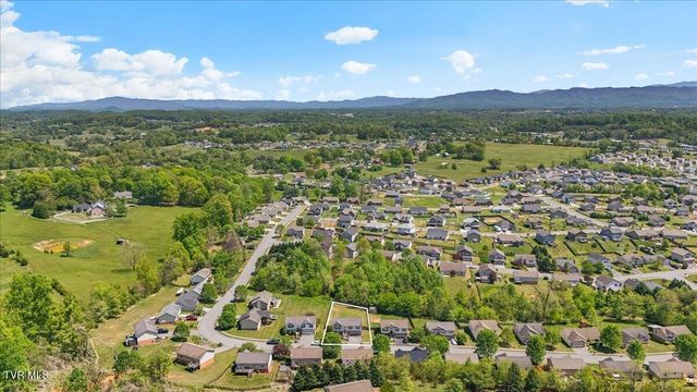1326 Meadow Creek Lane, Jonesborough, TN 37659