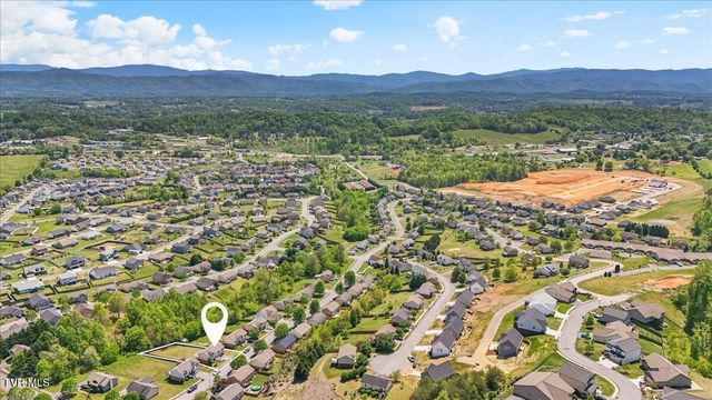 1326 Meadow Creek Lane, Jonesborough, TN 37659