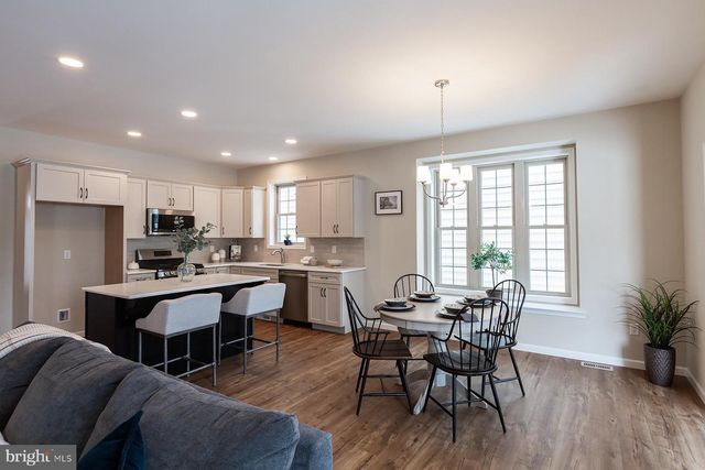 602 GREENBRIAR PATH, Cochranville, PA 19330