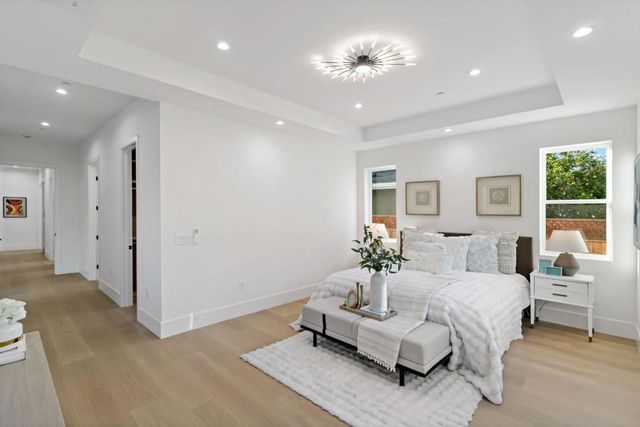 1040 W Riverside Way, San Jose, CA 95129