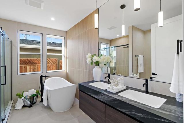 1040 W Riverside Way, San Jose, CA 95129