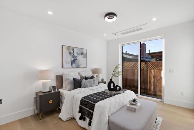 1040 W Riverside Way, San Jose, CA 95129