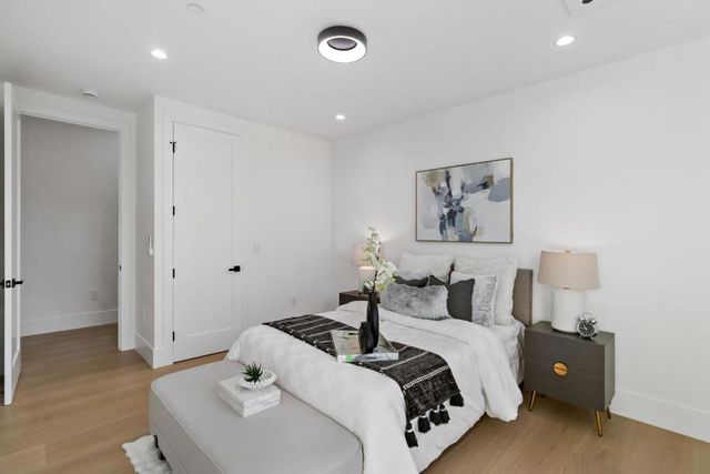 1040 W Riverside Way, San Jose, CA 95129