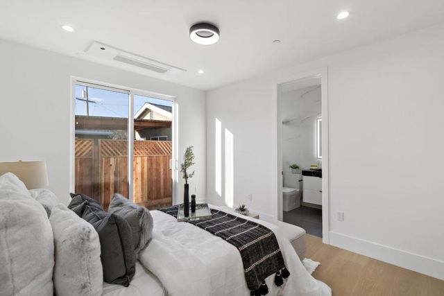 1040 W Riverside Way, San Jose, CA 95129