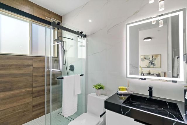 1040 W Riverside Way, San Jose, CA 95129