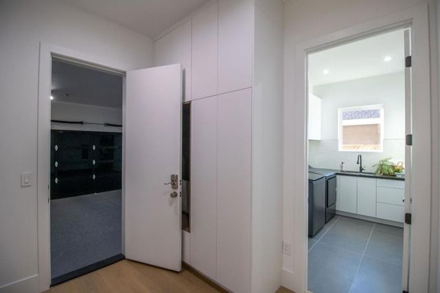 1040 W Riverside Way, San Jose, CA 95129