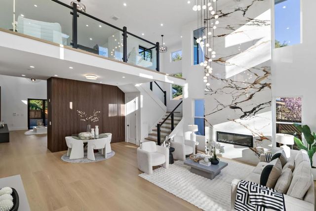 1040 W Riverside Way, San Jose, CA 95129