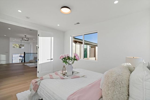 1040 W Riverside Way, San Jose, CA 95129