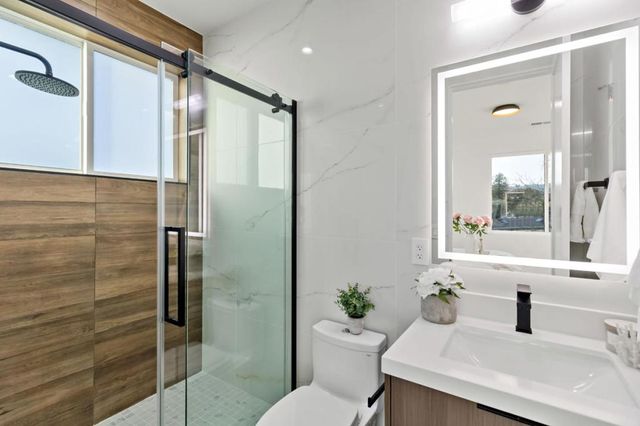 1040 W Riverside Way, San Jose, CA 95129