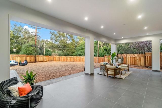 1040 W Riverside Way, San Jose, CA 95129