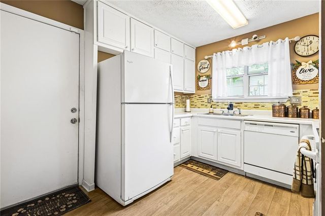 1241 Larkwood Drive, Jonesboro, GA 30238