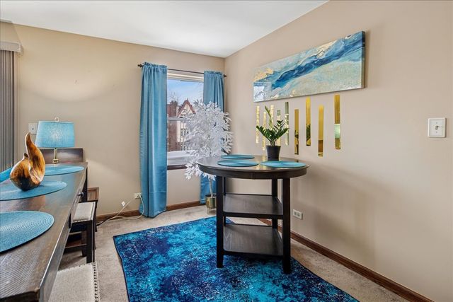 475 SHENSTONE Road 304, Riverside, IL 60546