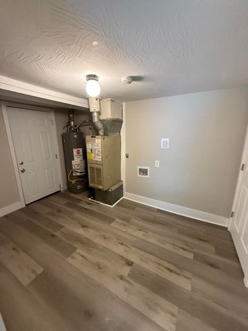 1324 N Wabash Avenue, Springfield, MO 65802