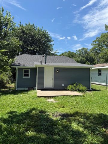 1324 N Wabash Avenue, Springfield, MO 65802