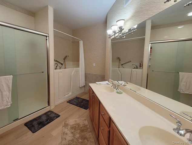 20 Sonata Court, Lake Grove, NY 11755