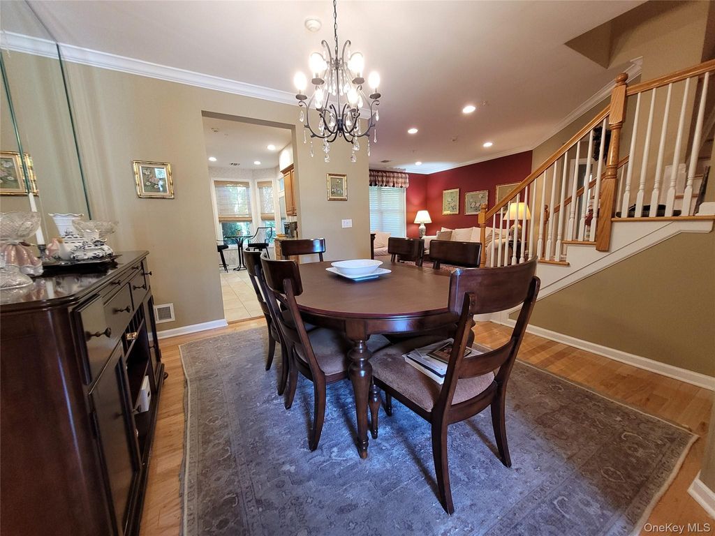 20 Sonata Court, Lake Grove, NY 11755 — photo 3