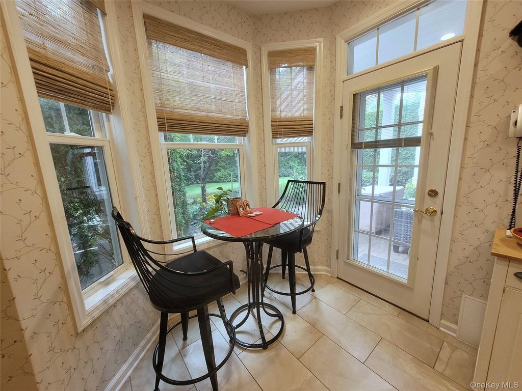 20 Sonata Court, Lake Grove, NY 11755 — photo 5