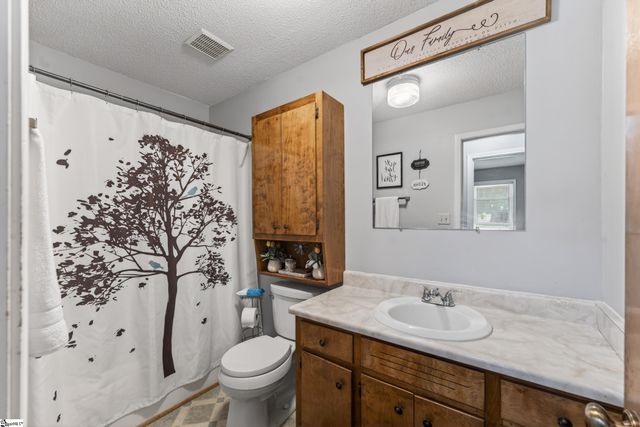 135 W Church Street, Cowpens, SC 29330