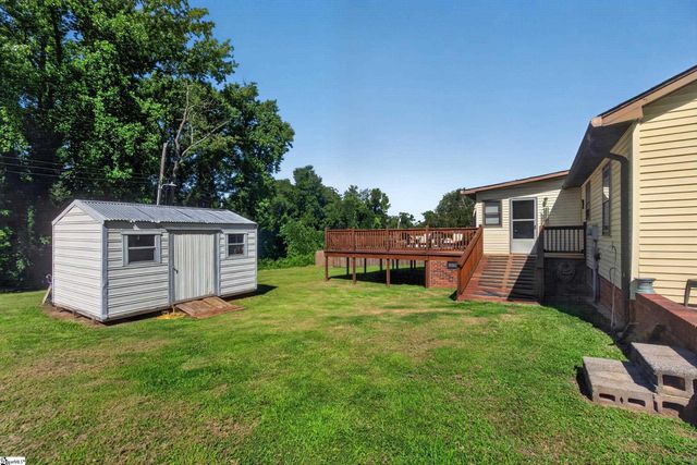 135 W Church Street, Cowpens, SC 29330