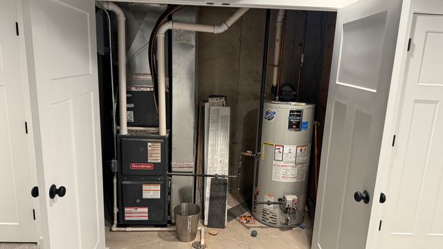 417 W Pierce Road, Itasca, IL 60143