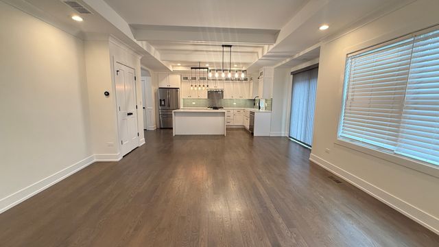 417 W Pierce Road, Itasca, IL 60143