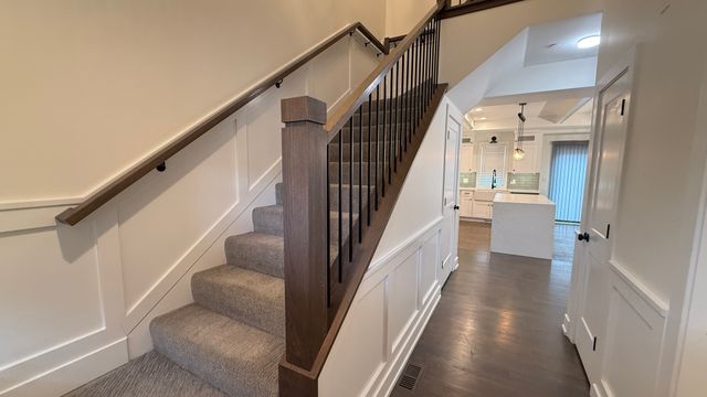 417 W Pierce Road, Itasca, IL 60143