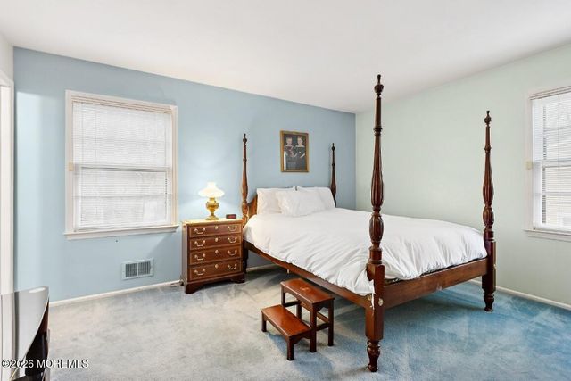 18 Rachele Court, Matawan, NJ 07747