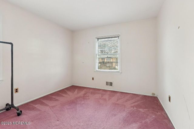 18 Rachele Court, Matawan, NJ 07747